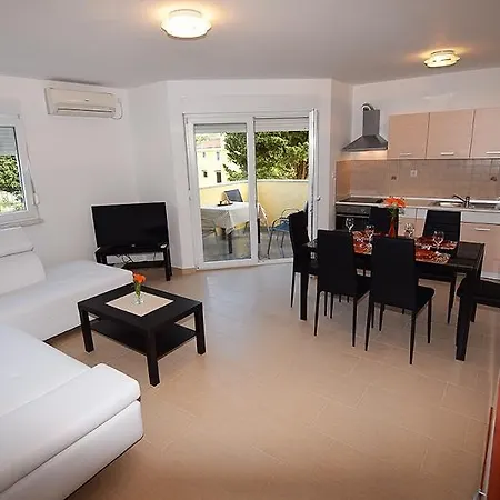 Apartman Tea Štinjan